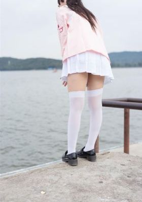 草莓香蕉榴莲丝瓜十免费_720高清视频观看